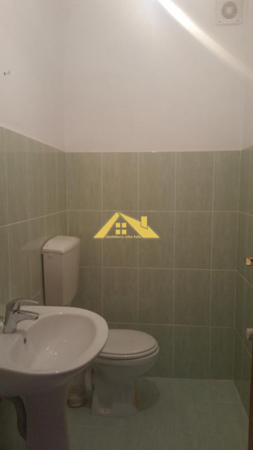 apartament-3-camere-decomandate-cetate-4