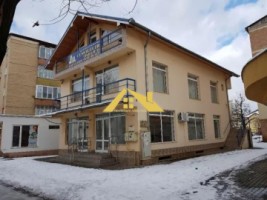 spatiu-comercial-in-cetate-1