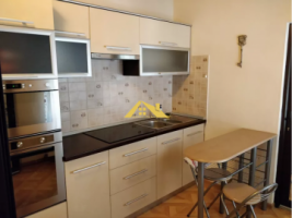 apartament-de-inchiriat-cu-living-si-o-camera-1