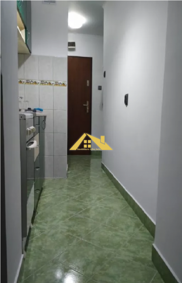 vand-garsoniera-frumoasa-in-cetate-decomandata-pozitie-excelenta-1