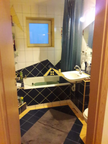 apartament-3-camera-pivnita-parter-zona-cetate-1