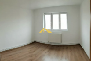 vand-apartament-2-camere-b-dul-transilvaniei-1