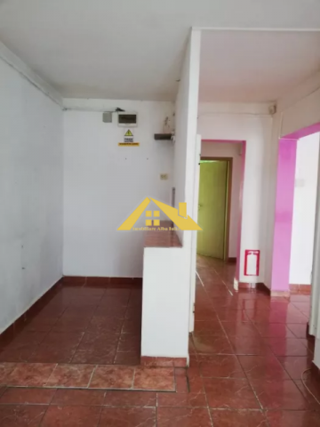 vandinchiriez-spatiu-comercial-in-sebes