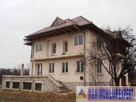 vila-7-camere-cu-teren-de-1000-mp-in-suici-confort-si-spatiu-pentru-familie-1