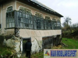 casa-musceleana-cu-2-camere-si-teren-de-750-mp-albestii-de-muscel-candesti-arges-1