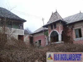 casa-7-camere-teren-3000-mp-stoenesti-piatra-arges