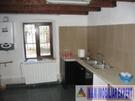 vila-7-camere-teren-300-mp-campulung-9