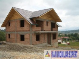 vila-4-camere-teren-650-mp-de-vanzare-in-pestelut-brasov-ideala-pentru-familie