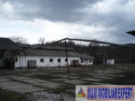 hale-de-productie-4209-mp-si-teren-de-2-ha-de-vanzare-in-boteni-ideal-pentru-activitati-industriale-3