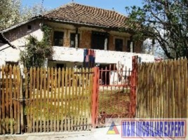 casa-6-camere-teren-2-ha-de-vanzare-in-boteni-arges-ideala-pentru-locuinta-rurala-3