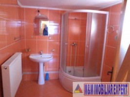 vila-5-camere-rucar-5