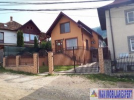 vila-5-camere-rucar-7