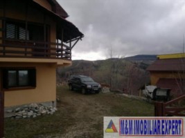 vila-4-camere-teren-200-mp-moeciu-brasov-2