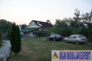 vila-pensiune-cu-9-camere-si-teren-de-2400-mp-de-vanzare-mihaesti-arges-investitire-in-turism-11