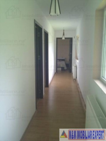 vila-8-camere-teren-1500-mp-cetateni-4