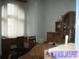 apartament-4-camere-la-casa-cf1-13-campulung-4