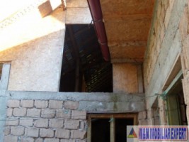 vila-noua-6-camere-la-rosu-si-teren-de-400-mp-poienarii-de-muscel-arges-8