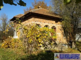 casa-3-camere-teren-11-ha-titesti