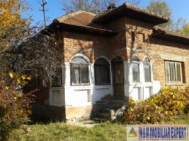 casa-3-camere-teren-11-ha-titesti-1