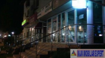ocupat-ian-2027-inchiriez-spatiu-comercial-40-mp-campulung-muscel-centru-2