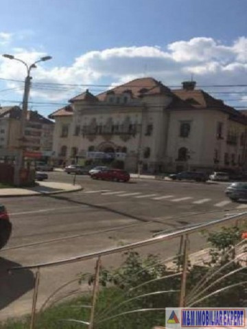ocupat-ian-2027-inchiriez-spatiu-comercial-40-mp-campulung-muscel-centru-4