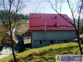 vila-cu-5-camere-si-teren-de-1500-mp-de-vanzare-in-bughea-de-sus-arges-ideala-pentru-locuinta-de-familie-sau-pensiune-13