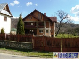 vila-cu-5-camere-si-teren-de-3800-mp-de-vanzare-in-aninoasa-ideala-pentru-locuinta-sau-investitie