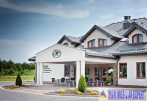vand-hotel-de-lux-76-locuri-teren-16-ha-polonia
