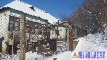 rezervat-iule-2025-casa-4-camere-teren-900-mp-de-vanzare-pe-calea-pietroasa-in-campulung-muscel-arges-ideala-pentru-locuinta-de-familie