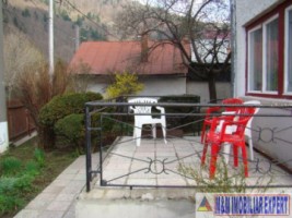 vila-cu-10-camere-si-teren-de-500-mp-de-vanzare-in-sinaia-prahova-ideala-pentru-locuinta-sau-afacere-turistica-11