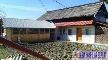 casa-4-camere-cu-teren-de-1300-mp-in-godeni-arges-locuinta-confortabila-pentru-familii-11