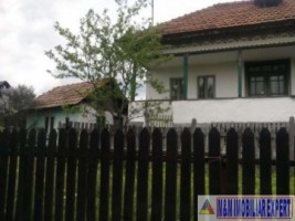 casa-2-camere-teren-2700-mp-berevoiesti-3