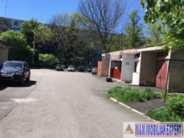 garaj-auto-18-mp-constructie-permanenta-pitesti-craiovei-arges-4