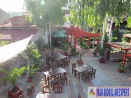 inchiriez-spatiu-290-mp-100-mp-terasa-campulung-7