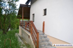 vila-casa-de-vacanta-3-camere-teren-1400-mp-valea-mare-pravat-1