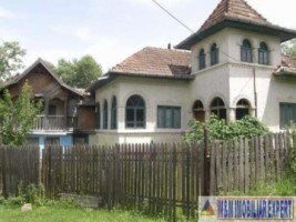 casa-7-camere-teren-1400-mp-valea-mare-pravat-4