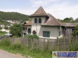 casa-7-camere-teren-1400-mp-valea-mare-pravat-5