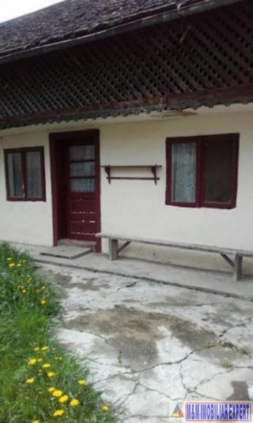 casa-stil-cu-8-camere-si-teren-de-1100-mp-de-vanzare-rucar-arges-1