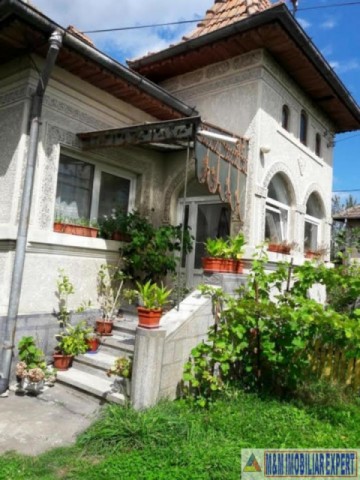 casa-5-camere-teren-2000-mp-valea-mare-pravat-1