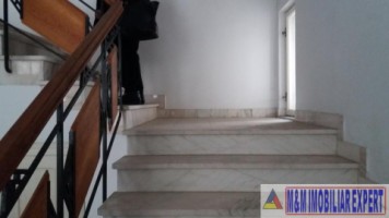 tepari-spatii-comerciale-340-mp-campulung-2