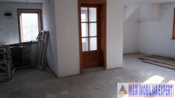 tepari-spatii-comerciale-340-mp-campulung-13