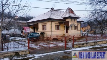 vila-cu-3-camere-si-teren-de-1141-mp-de-vanzare-in-bughea-de-jos-ideala-pentru-locuinta-de-familie