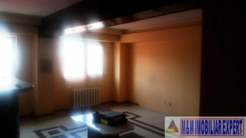 vand-apartament-3-camere-campulung-muscel-centru-arges-3