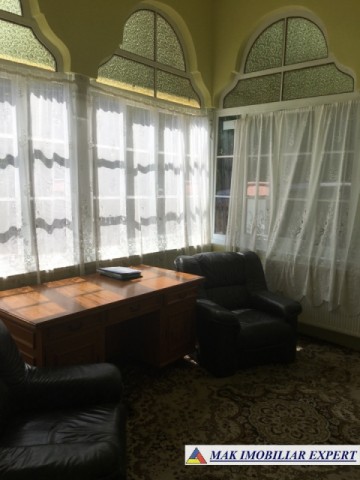 vila-6-camere-teren-500-mp-campulung-4