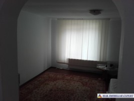spaltoie-auto-autocamioane-parking-teren-2500-mp-campulung-5