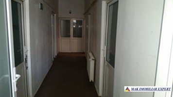 spatiu-comercial-de-180-mp-de-vanzare-in-campulung-muscel-oportunitate-de-afaceri-3