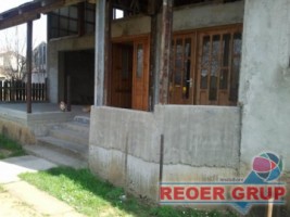 baicoi-zona-spital-casa-3-camere-teren-560-mp-55000-euro-12