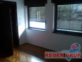 6-camere-la-casa-ultracentral-garaj-curte-10