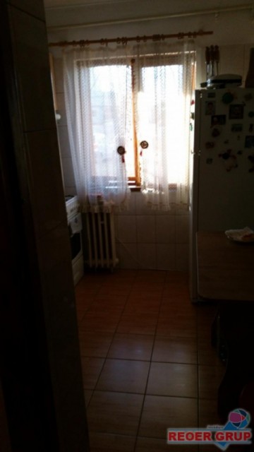 malu-rosu-ofelia-2-cam-dec-p10-renovat-la-41000-euro-2