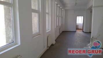 ultracentral-spatiu-200-mp-utili-pentru-birouricabinete-la-8-eump-2